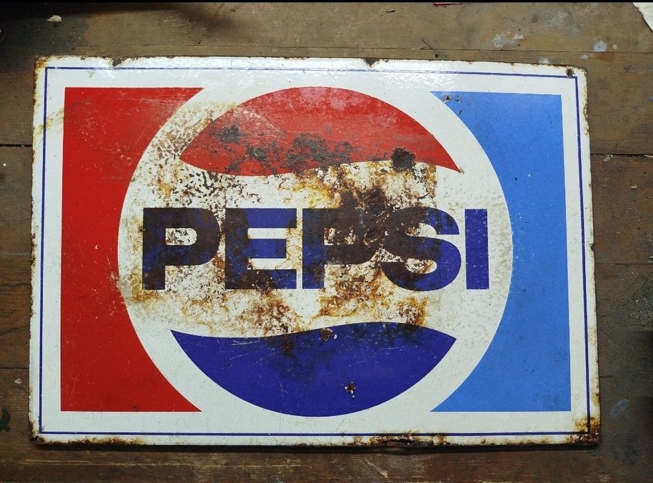 Szyld reklamowy PEPSI z 1972 roku – oryginał, vintage