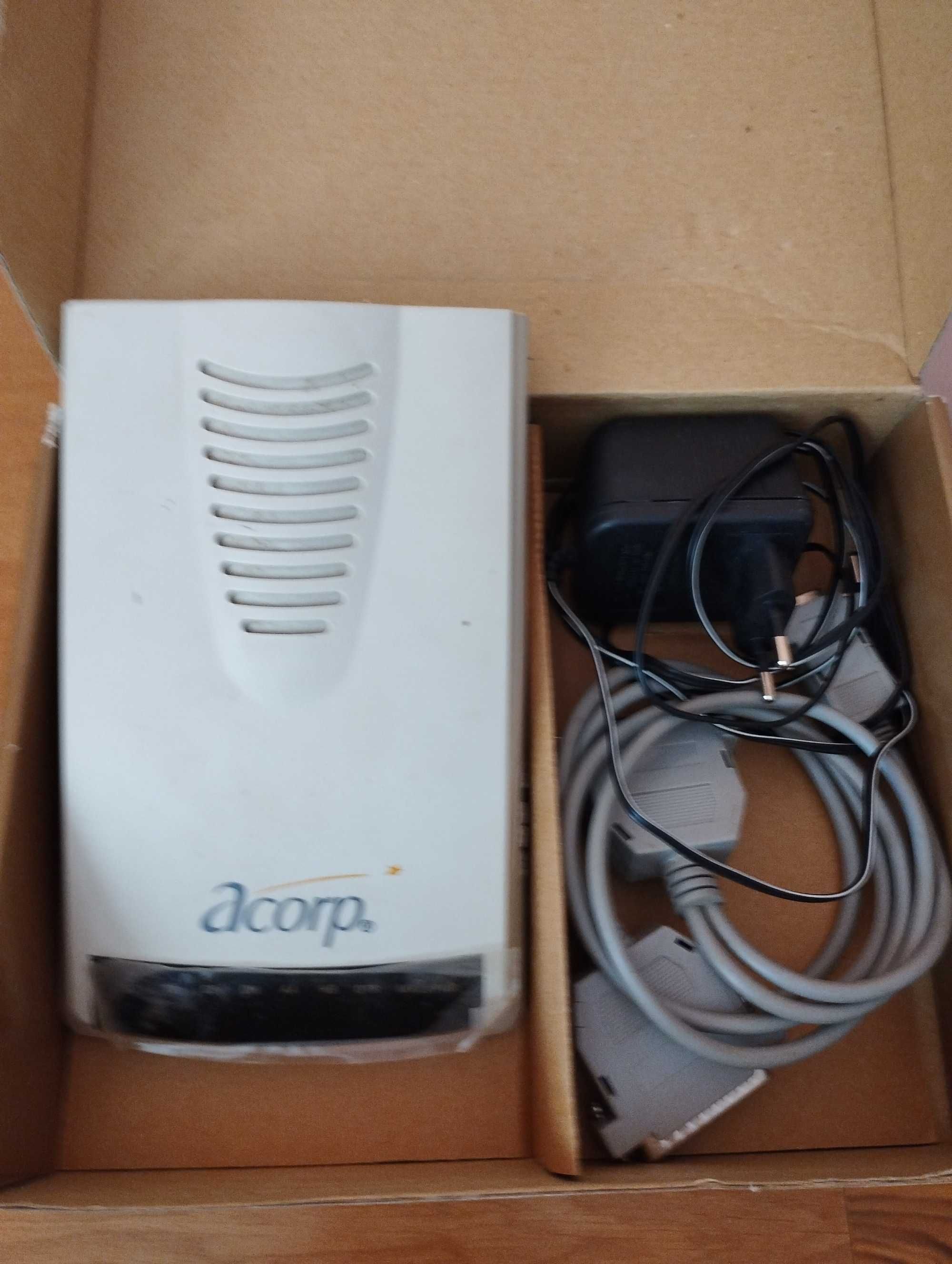 Зовнішній апаратний модем Acorp 56K External