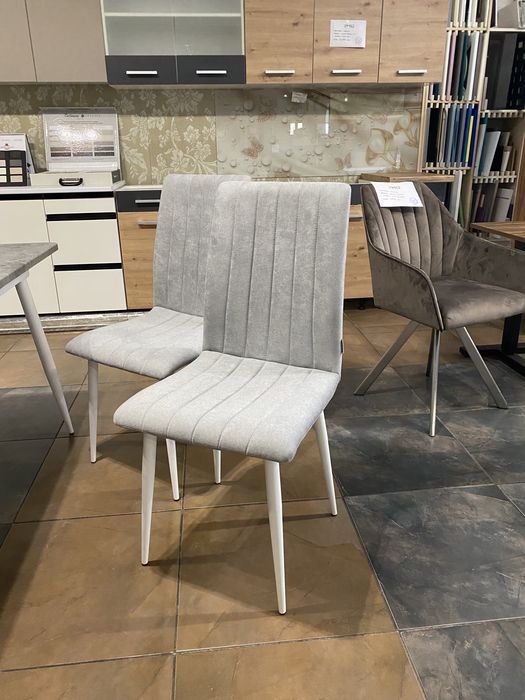 Комплект стіл обідній та стільці