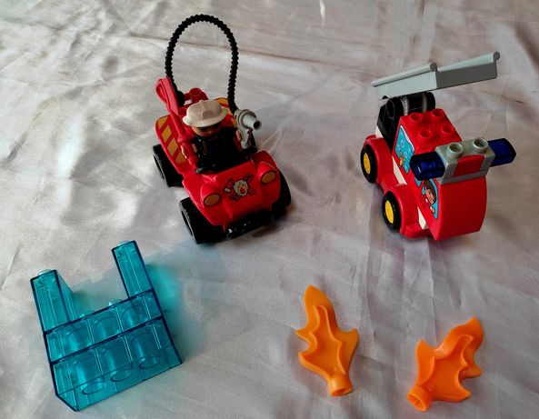Lego Duplo straż pożarna pojazdy ogień woda strażak
