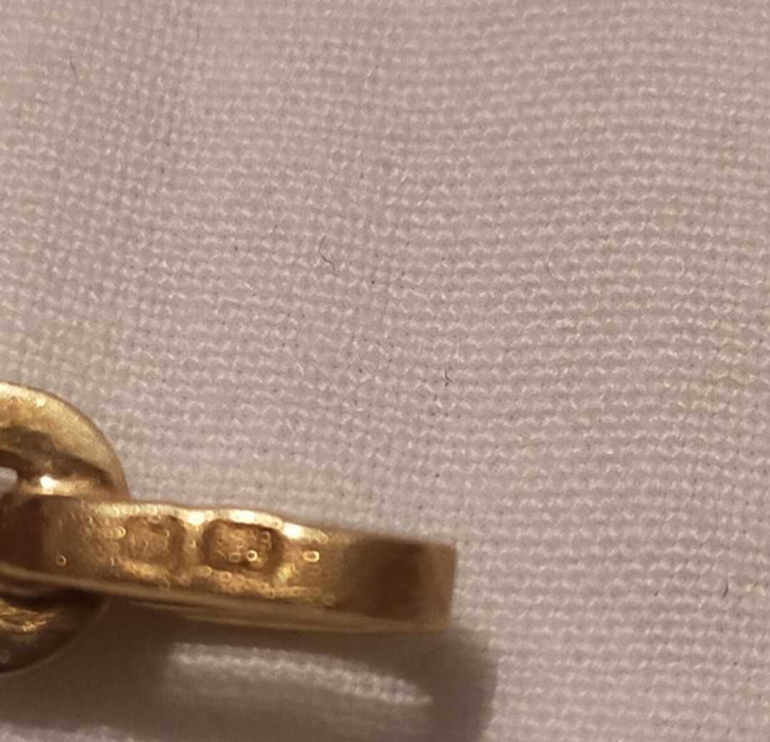 Fio de ouro 19k .
