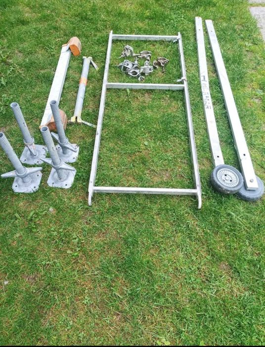 Rusztowanie podest łapy śruby.