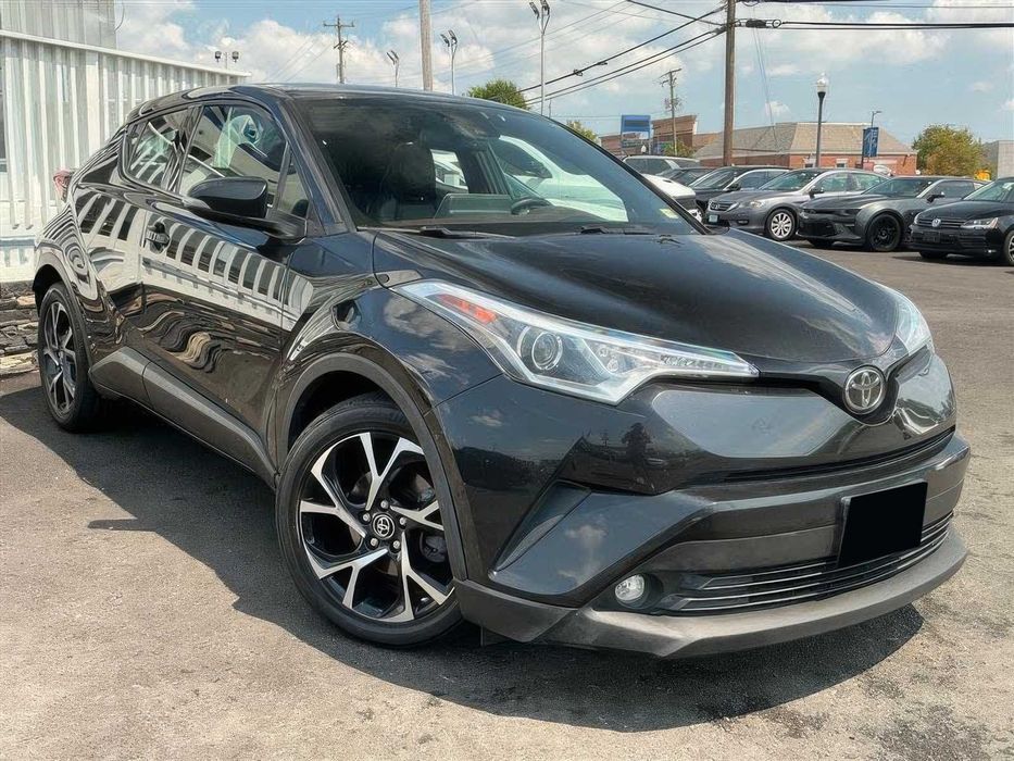 Toyota C-HR Limited      2019