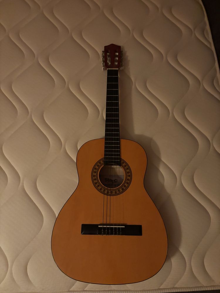 Guitarra stagg (completamente nova)