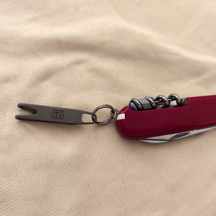 EDC Титанова кліпса затискач Advance для ключів карабін зажим брелок