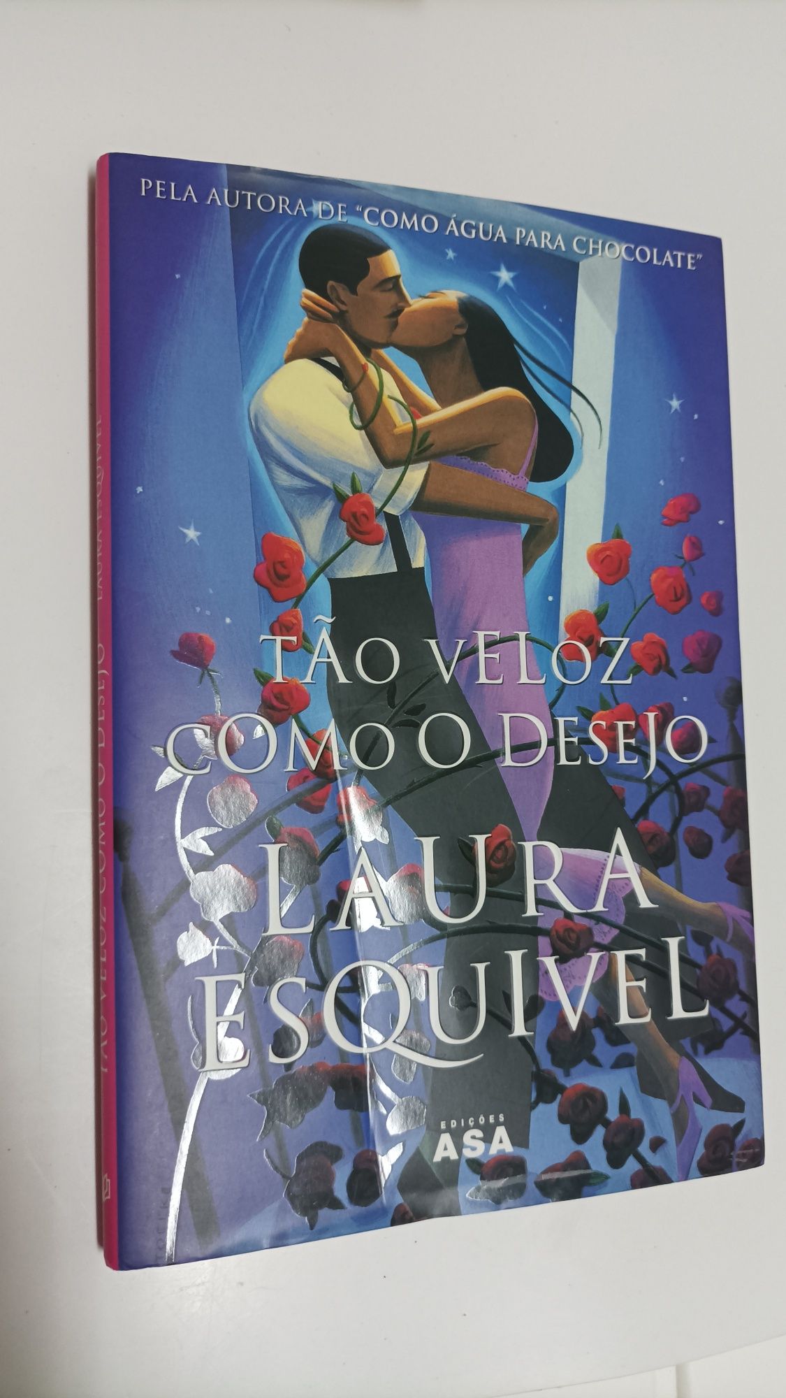 Livro Laura Esquivel