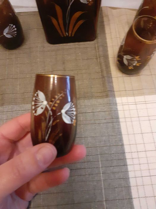 Garrafa antiga com pintura