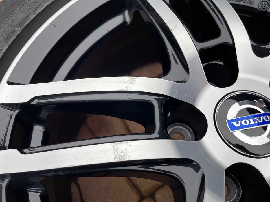 3645. Alufelgi 17" 5x108 Ford Smax Focus Volvo 7J ET40.5 czarne proste