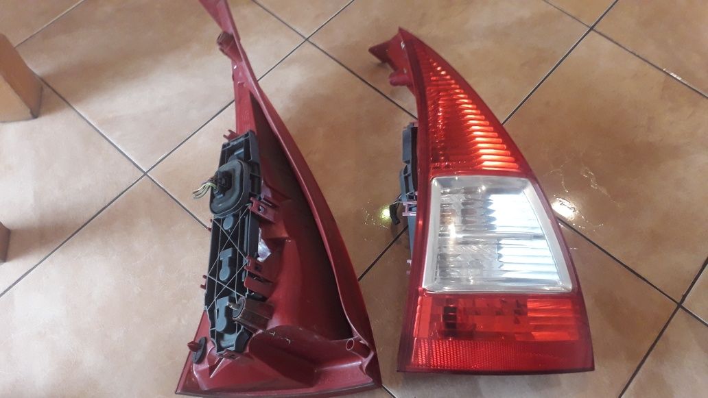 Lampy tylne citroen c3  2007r