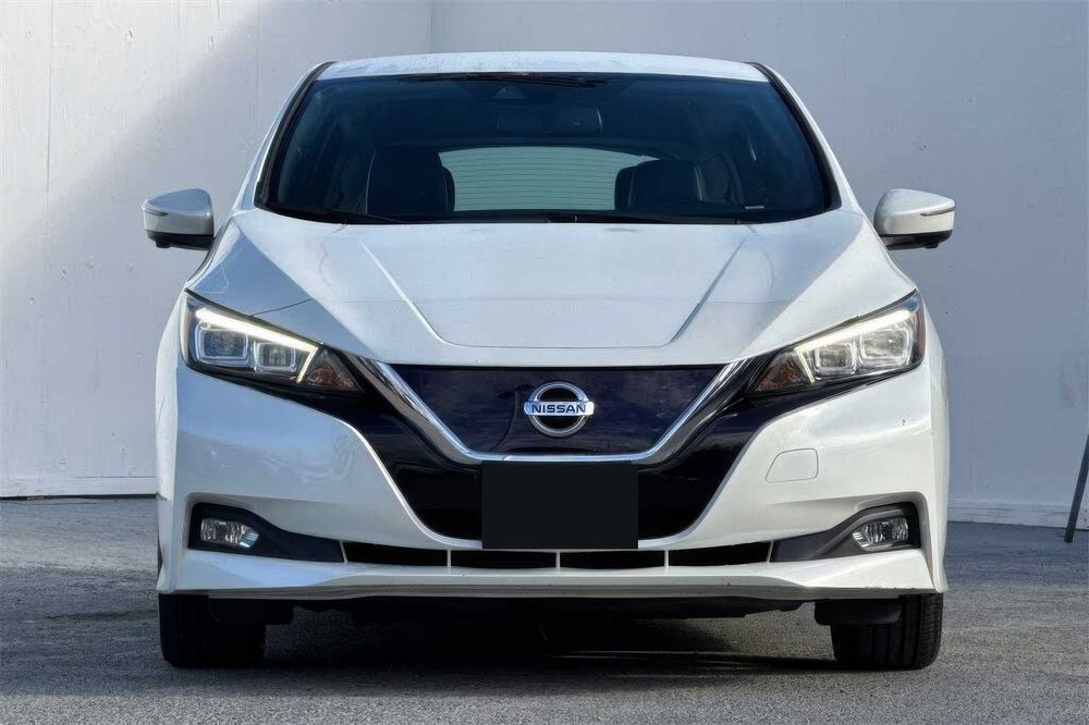 Nissan LEAF SL      2019
