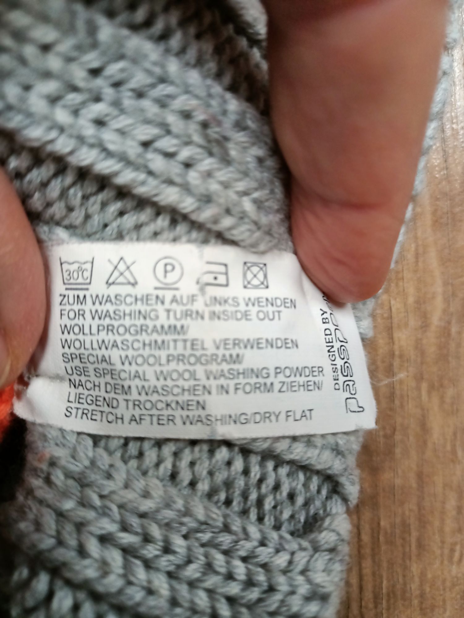 Rozpinany sweter wełniany, M