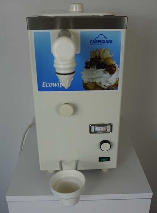 Automat bitej śmietany ubijaczka śmietaniarka Carpigiani Ecowip G 33%