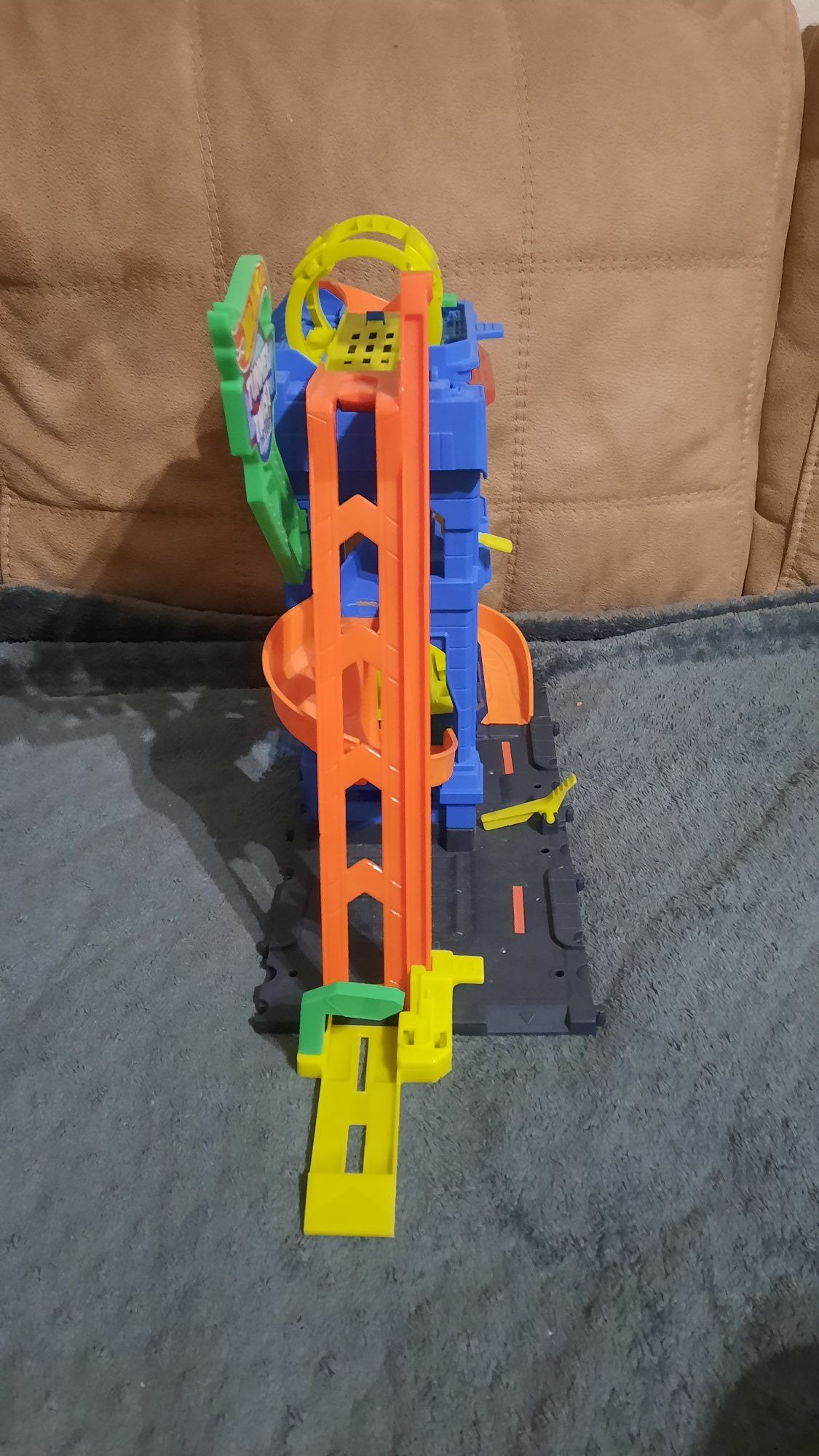 Продам трек Hotwheels