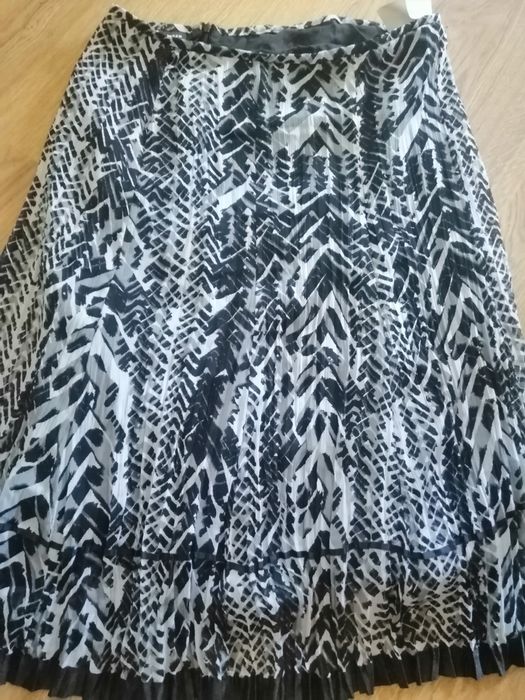 Gary Weber 42 Plisowana Spódniczka midi