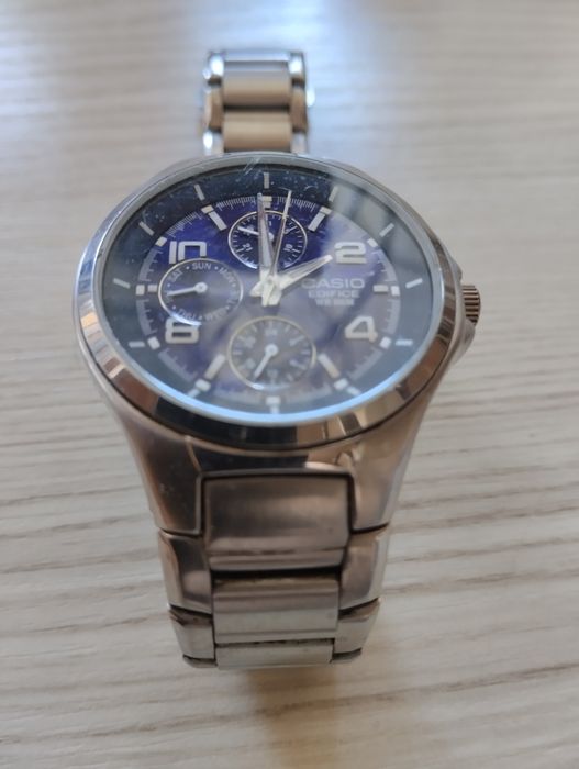 Часы ,Casio"  с браслетом