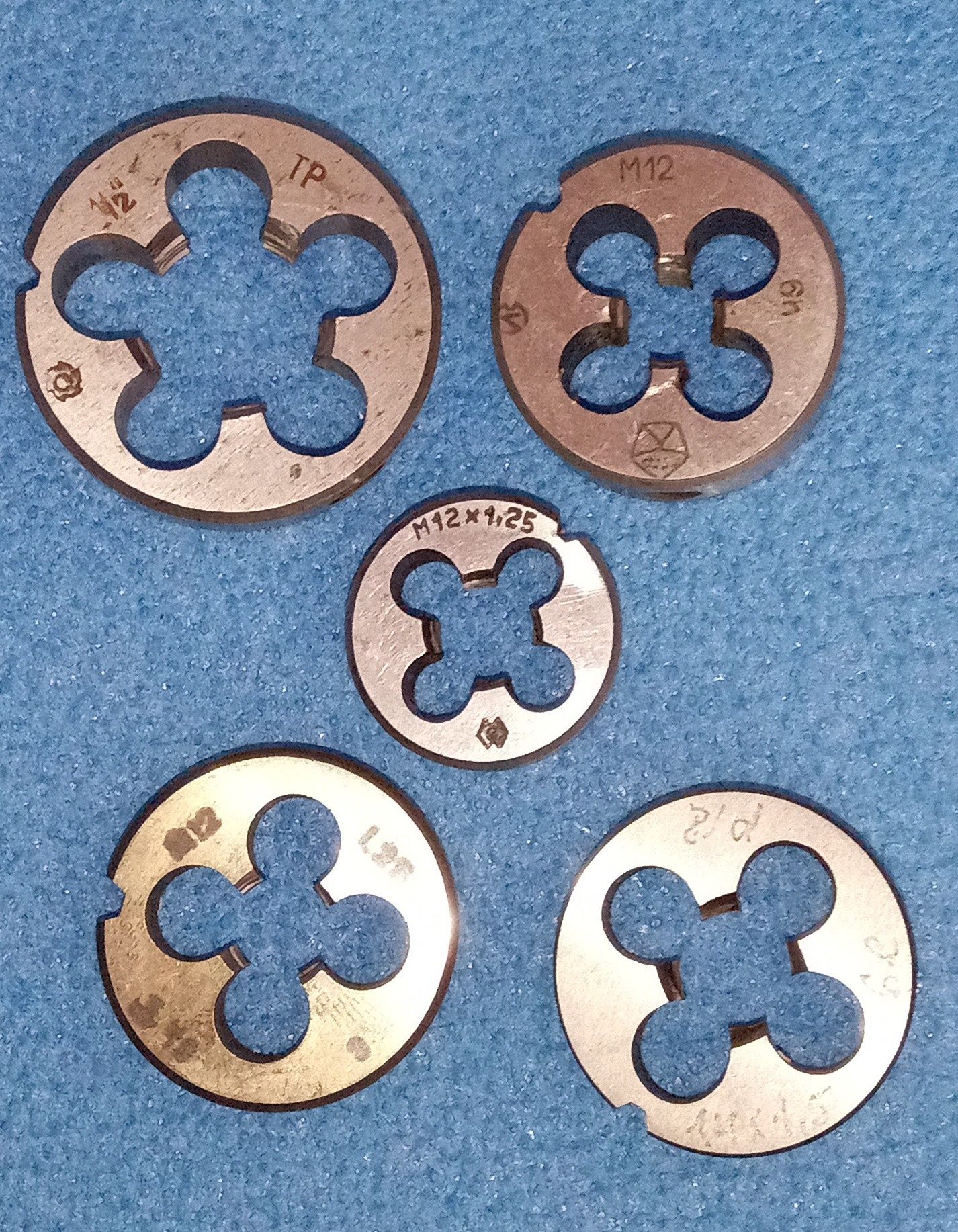 плашки Тр 1/2" , М12 , М14*1,5