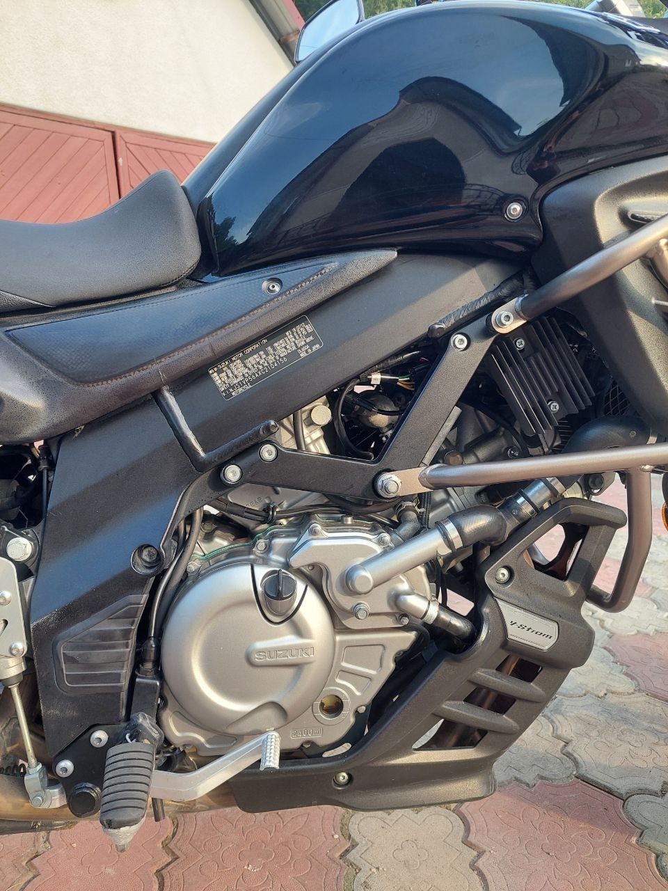 Suzuki V-strom DL 650