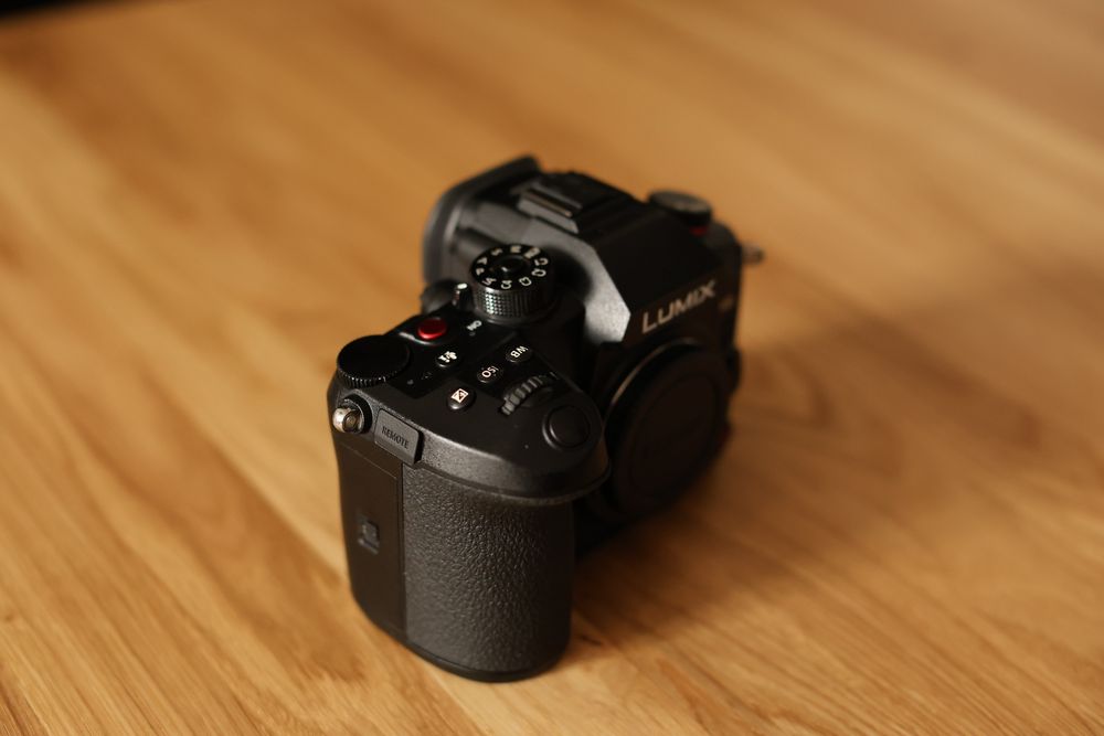 Lumix GH6 super stan pelny zestaw