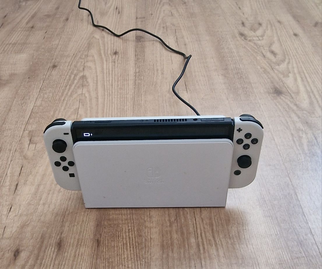 Consola Nintendo Switch OLED branca