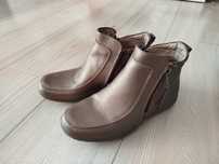 Buty botki damskie używane, rozmiar 37