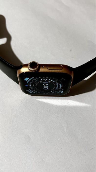 Apple Watch Series 5 40mm Rose Gold, хорошее состояние