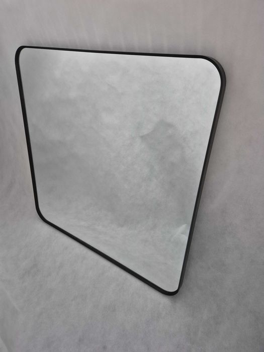 Lustro IKEA LINDBYN czarne 60x60 cm