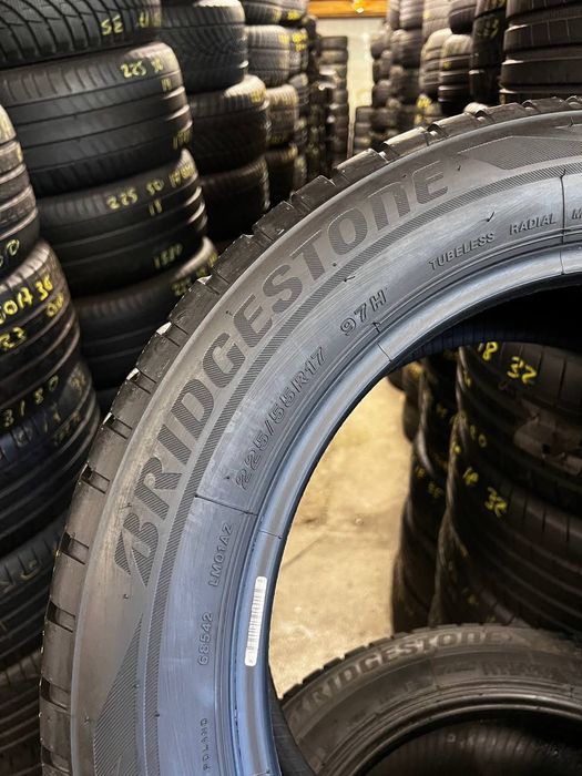 Шини зимові 225х55хR17 Bridgestone Blizzak LM001 RSC / 4 Шт 95+% Прот