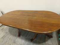 Mesa de madeira pé de galo