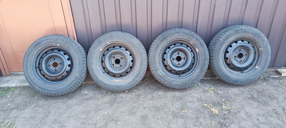Комплект дисків та зимових шин