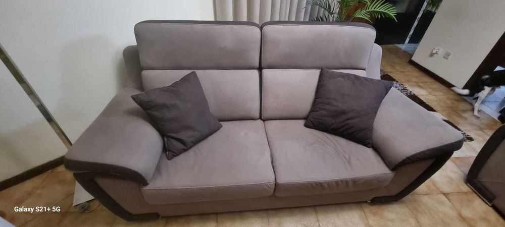 Sofá 2 + Sofá Semi-Novo