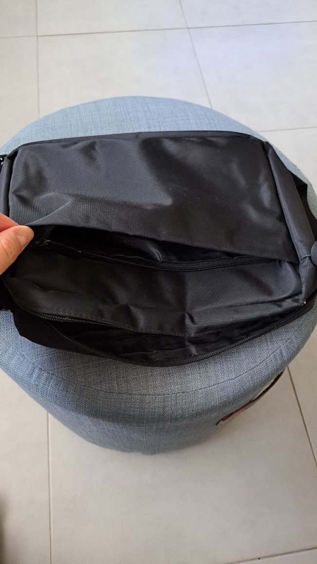 Bolsa tiracolo preta