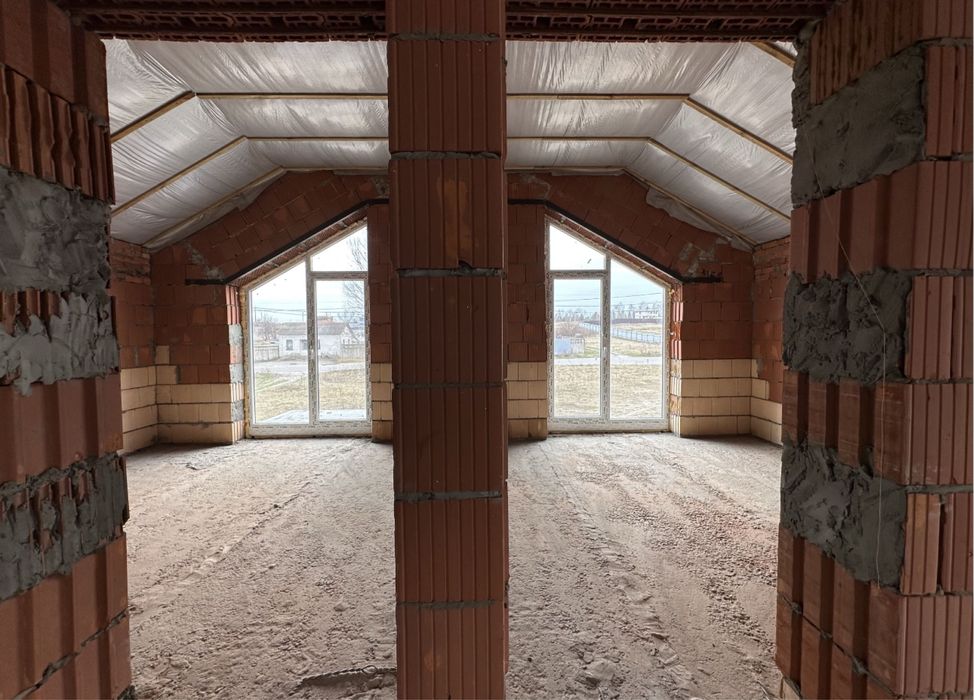 Стильний котедж на березі озера, 5 хв. від Бучанського парку