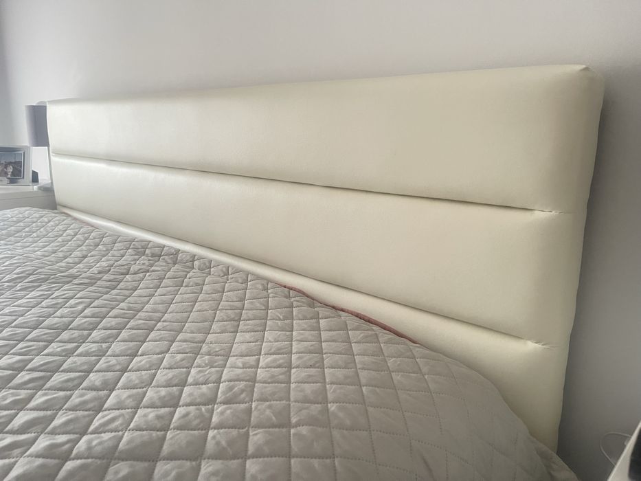 Cama estofada branca 2M X 1,60M KING SIZE + COLCHÃO