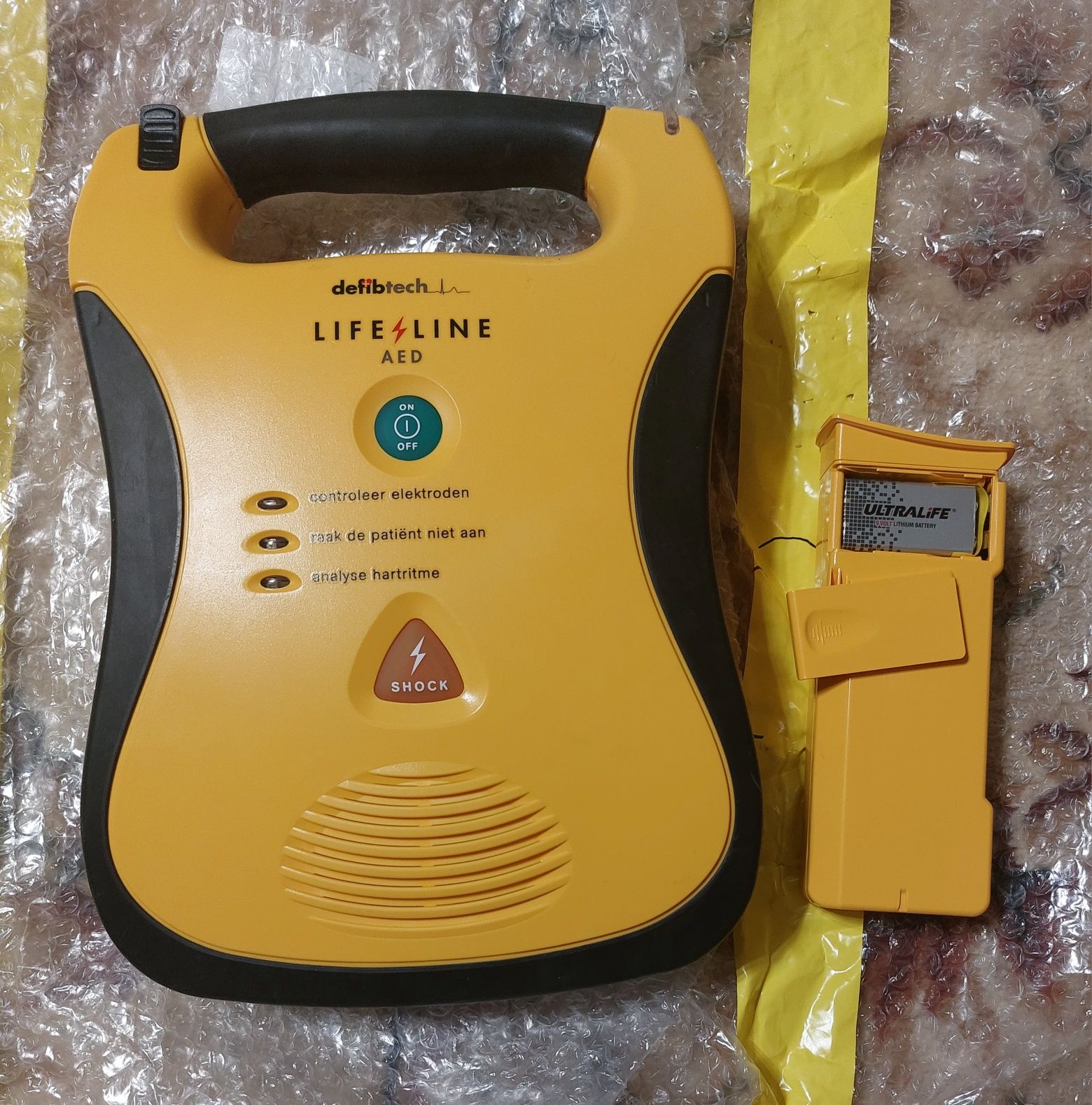 Дефибриллятор defibtech lifeline DDU -100A. с сумкой. Новый.