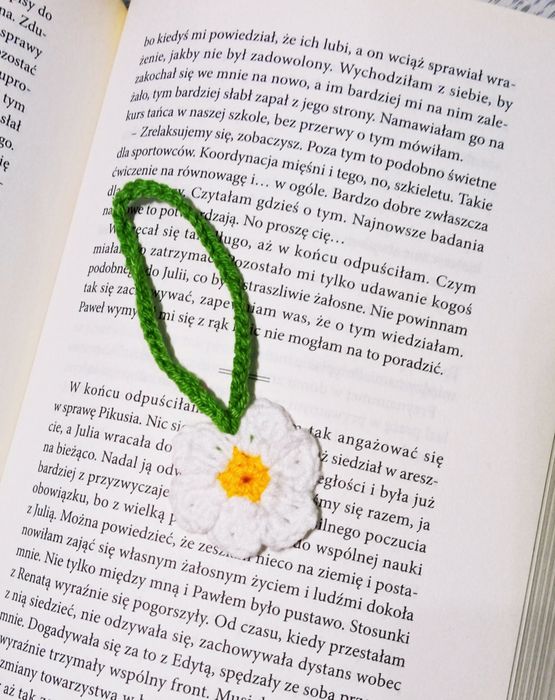 Brelok wykonany na szydełku
