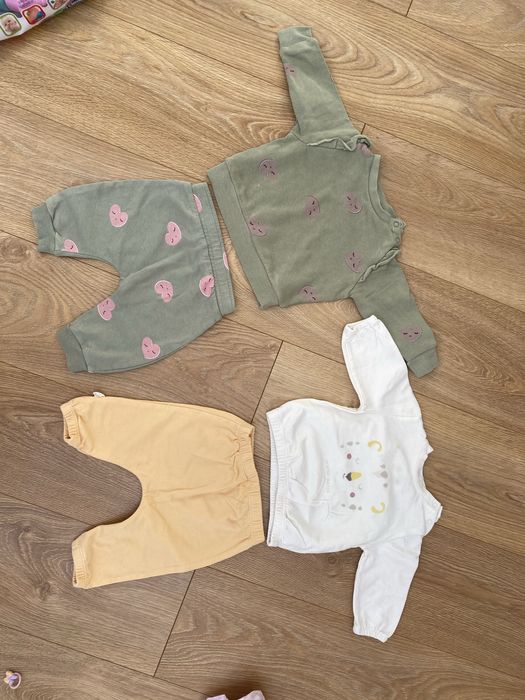 Komplety dresowe dla niemowlat 62