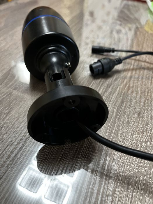 Відеокамера нова