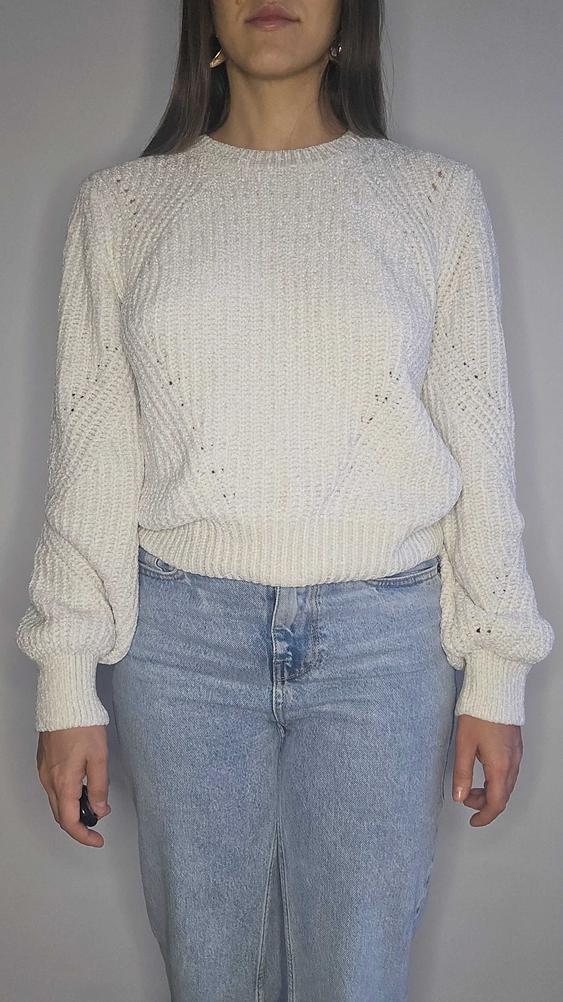 Sweter H&M biały, XS, miękki i stylowy