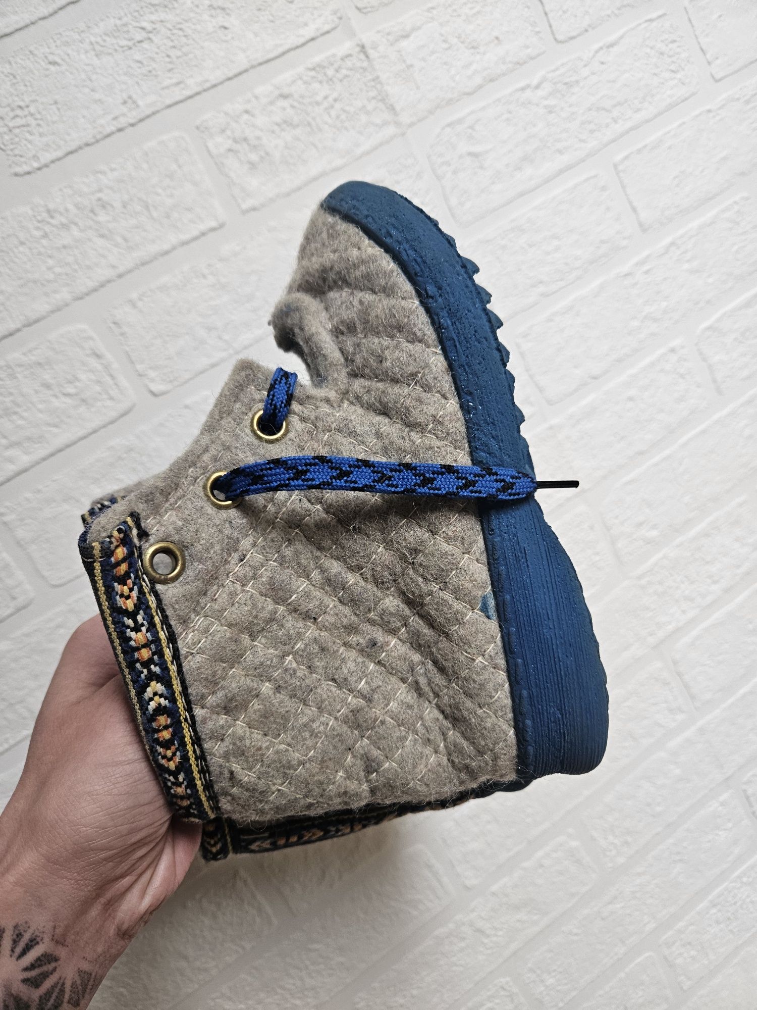 Buty wełniane 32