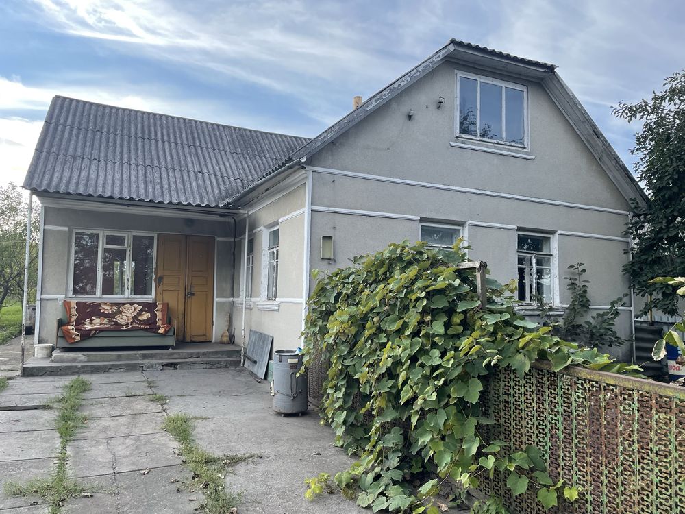 Будинок + ділянка 37 соток