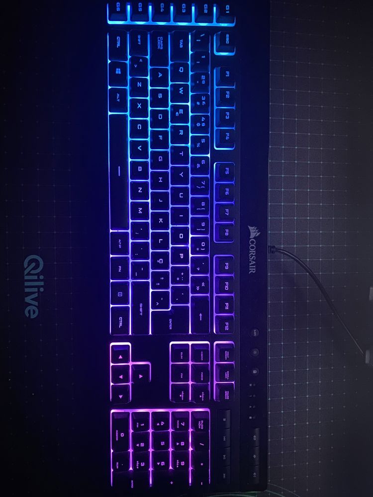 Teclado gaming corsair