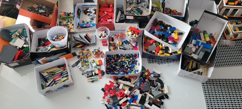 Lego  kilka zestawów 3367, 7208, 7286, 7848, 7642, 4429, 7498, 7208