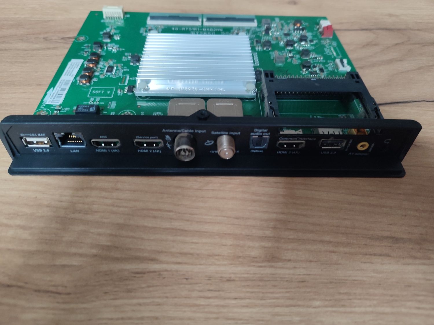 Zestaw sprzętu dla telewizora Thomson 55ue6400