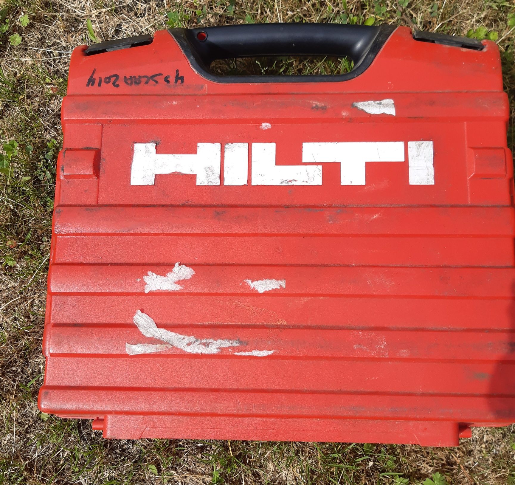 Walizka HILTI oryginalna /Kufer / po wkrętarkach