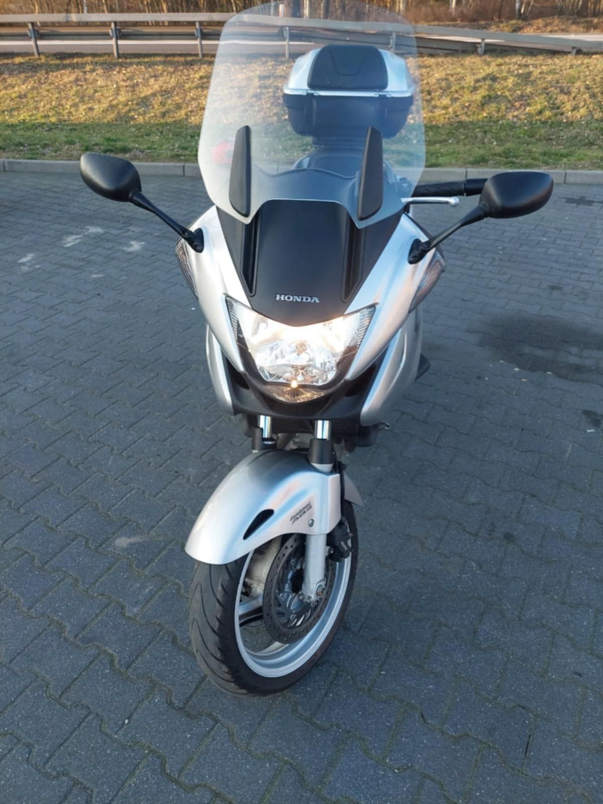 !!! Honda NTV 700 super stan !!!