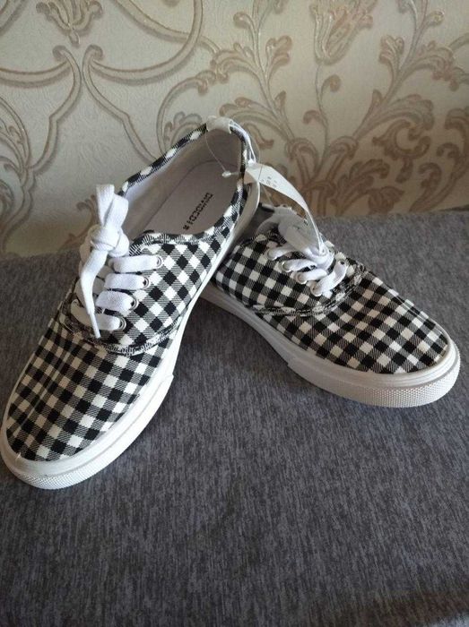 Стильные кеды Н&М новые