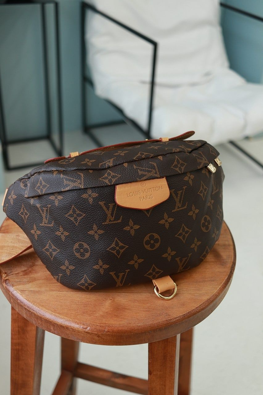 Бананка Louis Vuitton, женская бананка Луи Витон