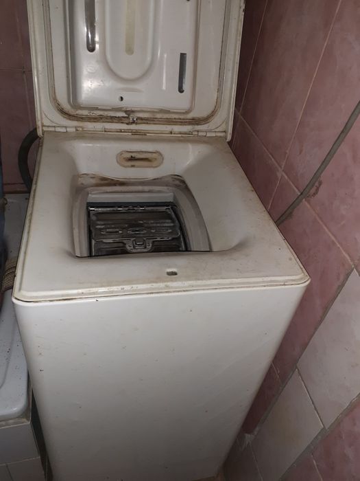 Стиральная машинка Zanussi Beртикальная бу