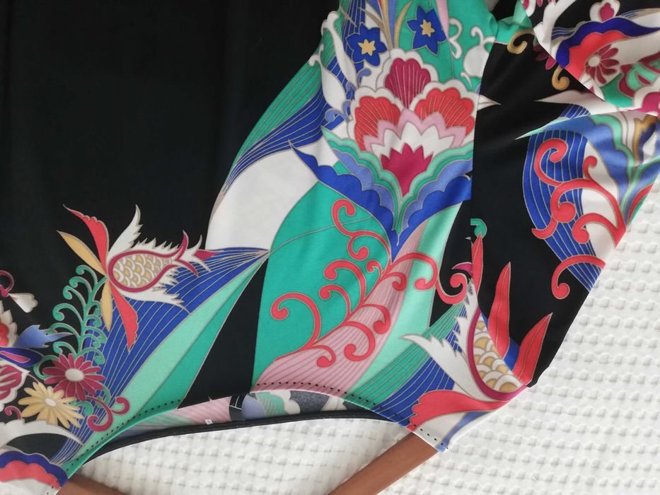 Vestido Curto / Túnica preto e estampado - M