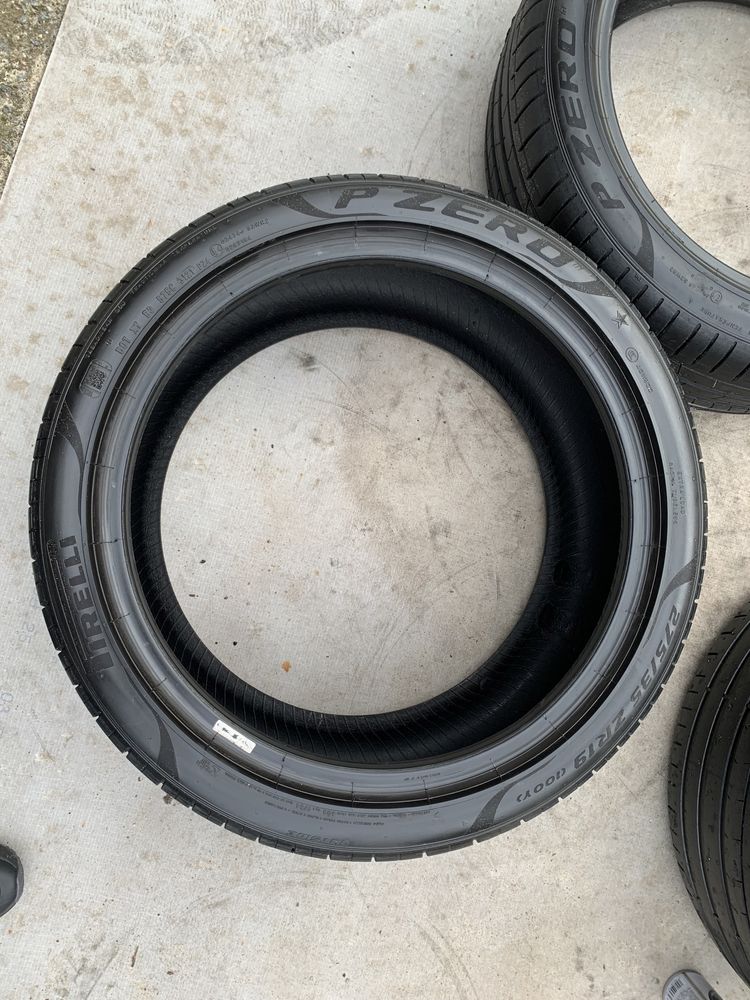 Шини Pirelli PZero PZ4 275/35 R19 245/40 R19 BMW